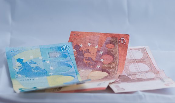 我的孩子厭學(xué)了,還適合請家教嗎?