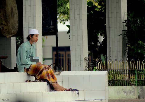 實物模型:準備一些實物模型,幫助學生更直...