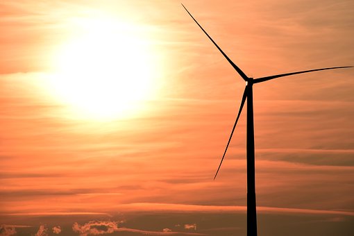 給予支持和關注