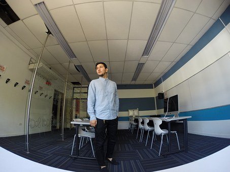 關心孩子并多與孩子交流