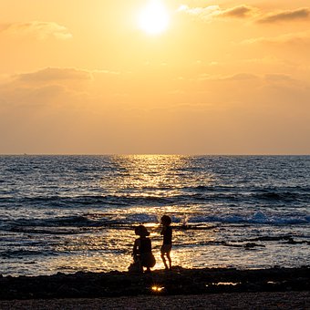 家長不讓孩子玩手機(jī)的原因及解決方法