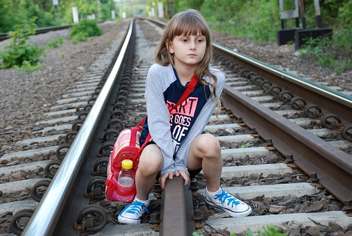 小孩子喜歡打人的三種原因