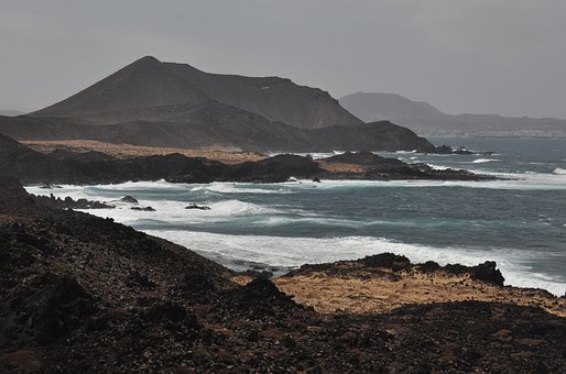 15歲男孩子叛逆期如何教育