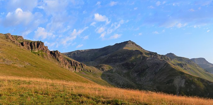 對于脾氣暴躁的小男孩怎么教育