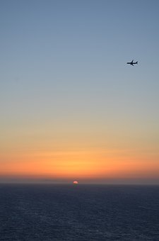 如何與八歲叛逆期的男孩進行有效溝通?