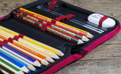 一價氫氯鉀鈉銀;二價氧鈣鋇鎂鋅,三鋁四硅...