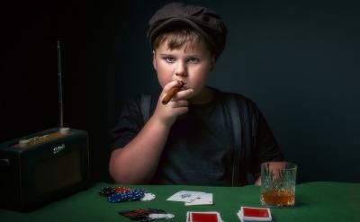 常見的角度有:形、聲、色、態、味。“形”...