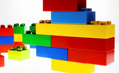 使它們協(xié)調(diào)地建設(shè)我們的生活,而非打亂它。