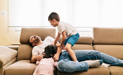 相反,我們應該更多地告訴他們“寶寶是個堅...