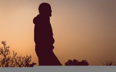 ���磬����һ�����ѣ����ĺ�����һ�꼉�r��...