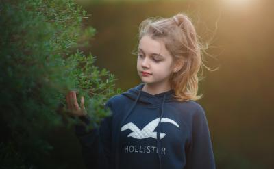 作文嚴(yán)重脫離材料主旨。因此,在把握材料題...