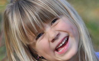 6、這兩個自然段告訴我們春聯(lián)的特點:對仗...