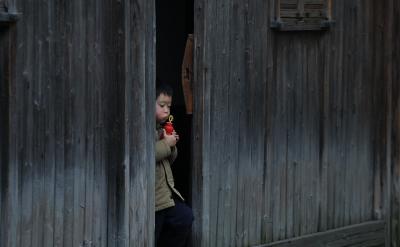 7.詞的分類:實詞,名詞、動詞、形容詞、量...