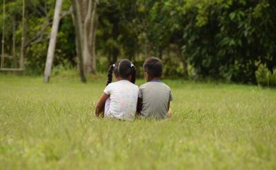那些土豪們,花天酒地,聲色犬馬的所謂快樂...