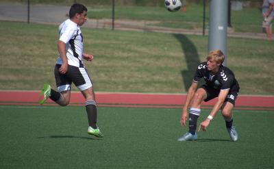 二、認真傾聽孩子的聲音,給予尊重