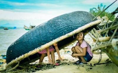 һ����fŮ���ӵ�����������������һ���ڄ�...