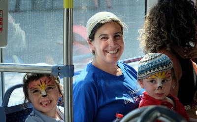 研究顯示:父母的心理素質在孩子的性格中關...