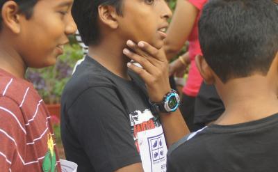 因此,作為父母,轉變觀念,重視情商教育,...